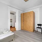 The Red House - Affordable Living In Center *